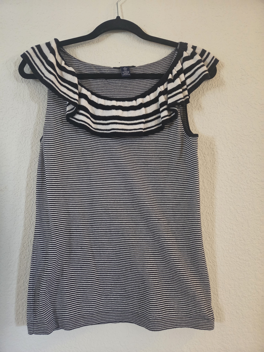 Chaps Black & White Striped Ruffle Neck Top